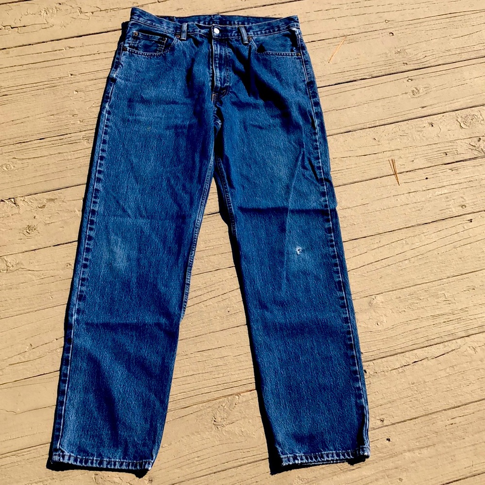 550 Levi’s jeans